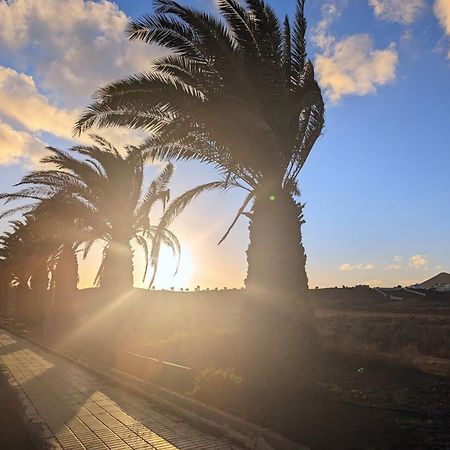 Charming Flat In Los Molinos With Terrace & Pools, Near Playa Bastian Costa Teguise Extérieur photo