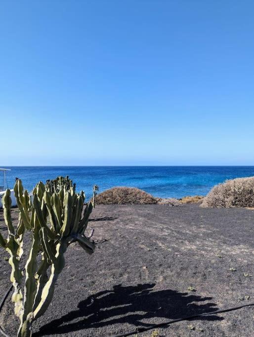 Charming Flat In Los Molinos With Terrace & Pools, Near Playa Bastian Costa Teguise Extérieur photo